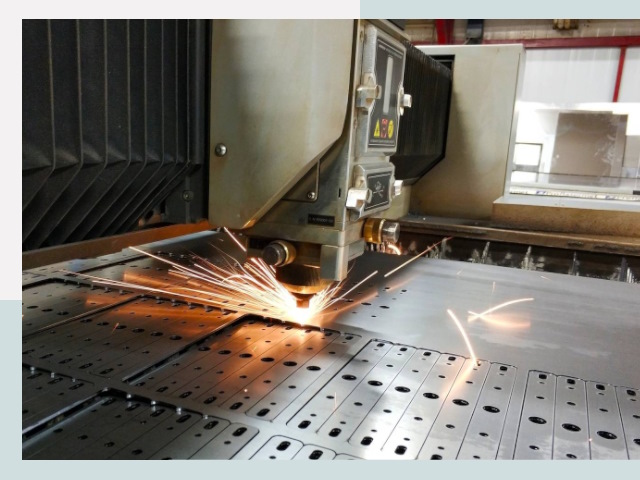 Лазерная резка металла в Тутаеве от 629 руб.